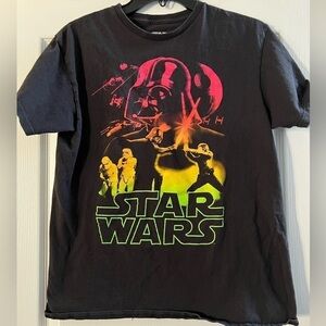 Star Wars short sleeve T-shirt. Black size Medium